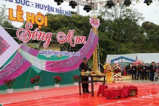 Cách rót rượu vang chuyên nghiệp 