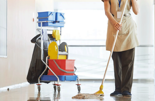 bộ dung cụ, thiết bị làm vệ sinh của housekeeping