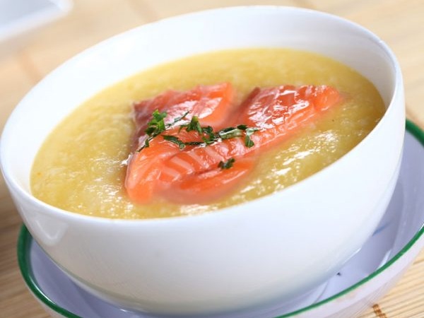 các kiểu cắt thái cá hồi cơ bản mọi đầu bếp cần biết