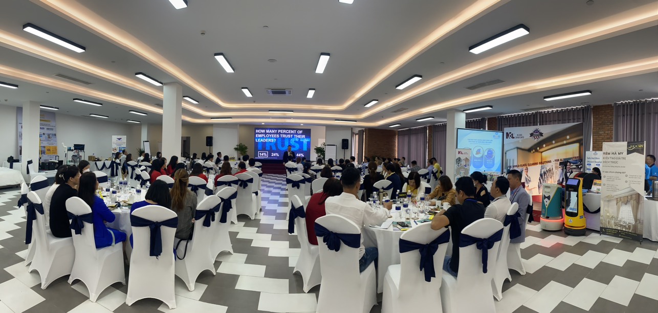 chương trình đào tạo leadership skills 2022 và lễ ký kết hợp tác chiến lược
