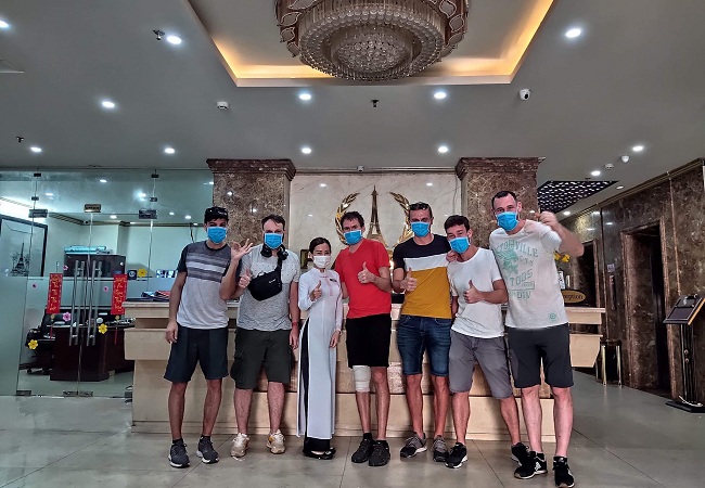 có những chiến binh quả cảm giữa mùa dịch corona mang tên Hotelier
