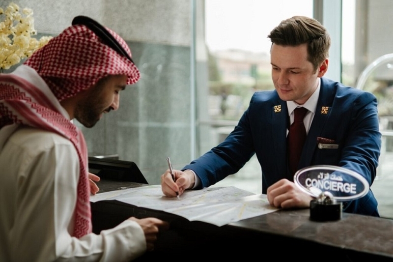 concierge trong Trang Chủ Cổng Game Cá Cược Uy Tín E2 BET: người biến điều không thể thành có thể