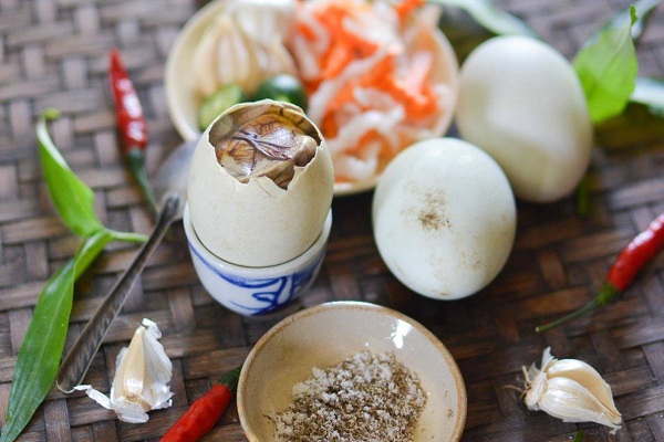 điểm danh 9 món đặc sản đáng sợ nhưng thơm ngon của việt nam