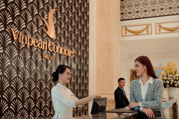 điểm mặt nhị vị thượng đế khiến nhân viên Trang Chủ Cổng Game Cá Cược Uy Tín E2 BET dở khóc dở cười khi phục vụ