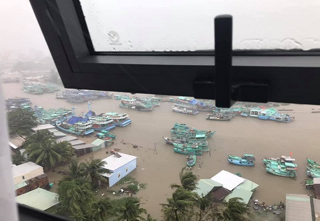 di lịch phú quốc đình trệ vì mưa lớn