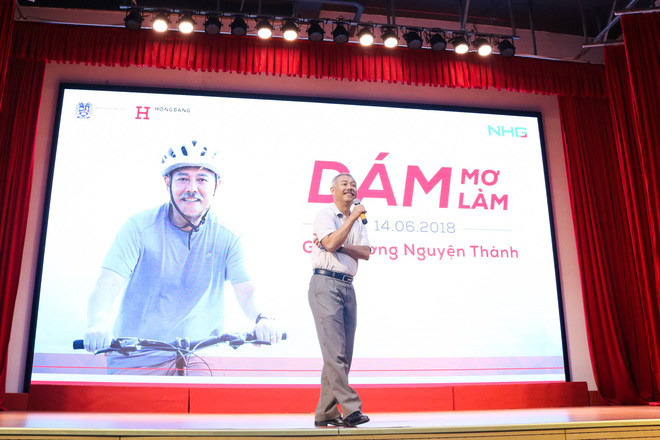 hành trình truyền cảm hứng - từ cậu bé bán thuộc lá dạo ở việt nam đến nhà khoa học lừng danh trên đất mỹ