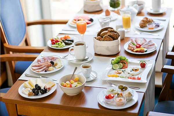 housekeeping làm thế nào để ghi điểm với khách hàng trong giao tiếp