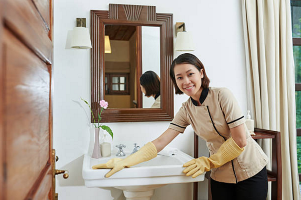 housekeeping sẽ làm gì trong quy trình đổi phòng cho khách lưu trú