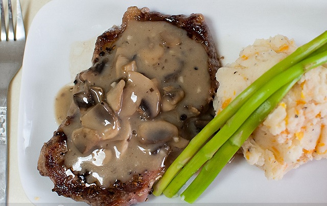 hướng dẫn làm các loại sốt ăn kèm với beefsteak