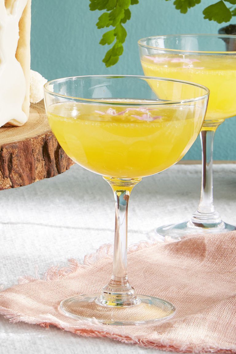 hướng dẫn pha cocktail cực hợp đãi khách đêm giao thừa