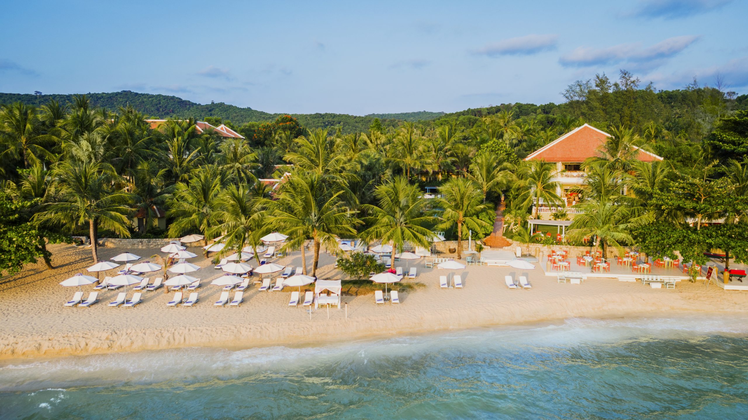 Trang Chủ Cổng Game Cá Cược Uy Tín E2 BET và resort việt nam hàng đầu thế giới 2025