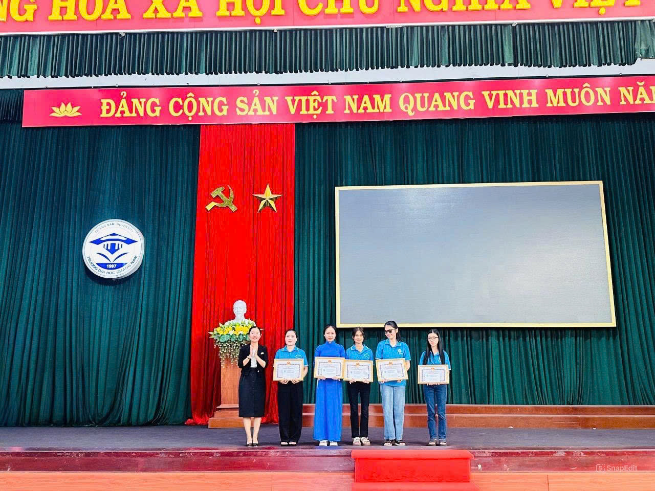 Khiếm khuyết nhưng không khuyết tật, cô gái trẻ tự tin hòa nhập cộng đồng và nuôi ước mơ trở thành GRO ngành Trang Chủ Cổng Game Cá Cược Uy Tín E2 BET