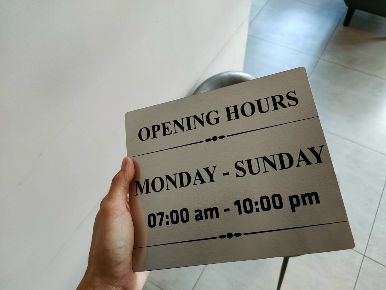 không nhận thêm khách khi chỉ 30 phút nữa đóng cửa: nên hay không