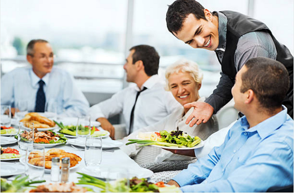 làm thế nào để thu hút khách hàng dịp lễ tết