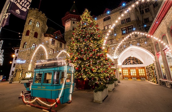 mẫu trang trí cây thông noel đẹp mắt và ấn tượng