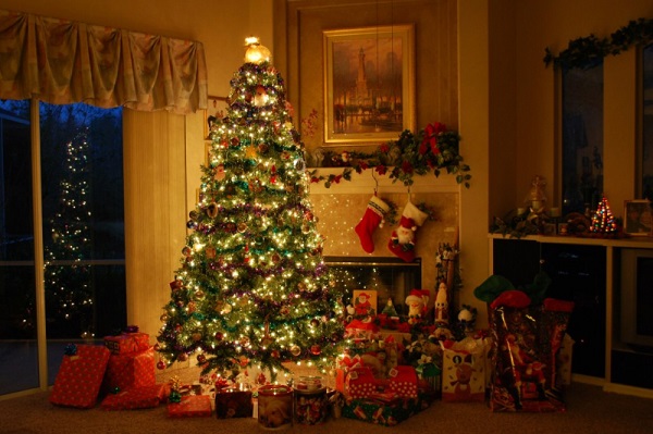 mẫu trang trí cây thông noel đẹp mắt và ấn tượng