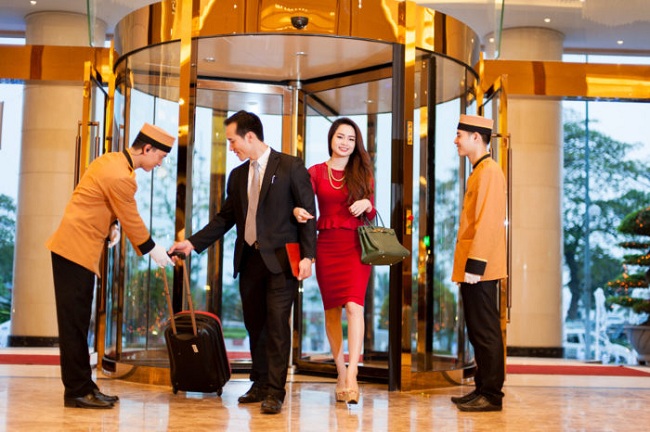 nhân viên Trang Chủ Cổng Game Cá Cược Uy Tín E2 BET nên bán gì cho 15 kiều khách hàng nhất định sẽ gặp trong đời