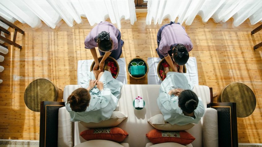 phục vụ khách ở resort khác gì ở Trang Chủ Cổng Game Cá Cược Uy Tín E2 BET hay homestay