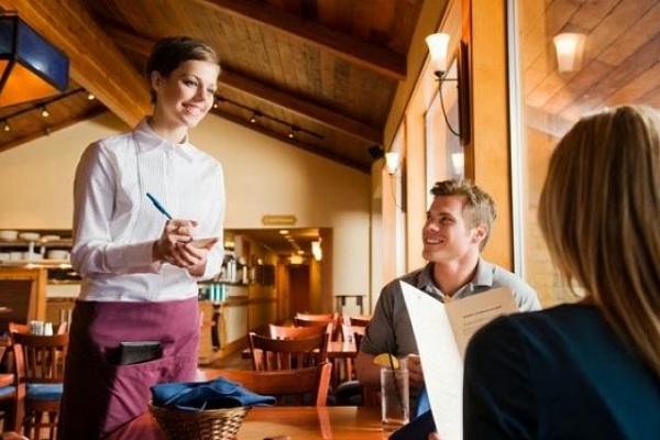 27 Quy trình phục vụ nhà hàng Waiter/ Waitress cần biết (P.1)