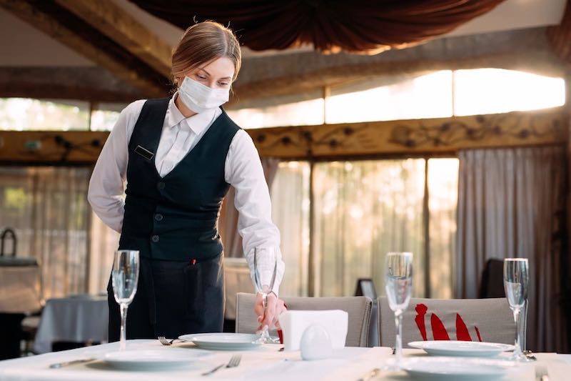 quy trình phục vụ tiêu chuẩn 5 sao