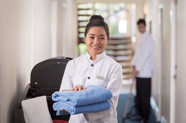 Room attendant là gì