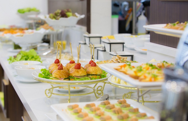 tại sao Trang Chủ Cổng Game Cá Cược Uy Tín E2 BET thường phục vụ buffet sáng miễn phí cho khách thuê phòng