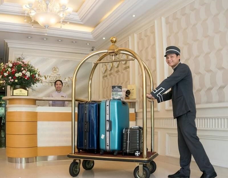 tại sao người làm vài tháng đã lên sếp còn kẻ làm 10 năm vẫn chịu cảnh nhân viên
