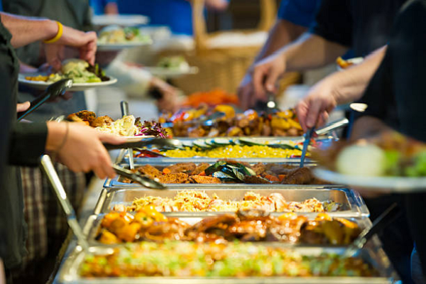 tâm lý ăn buffet xấu xí của khách việt khiến nhà hàng tổn thất
