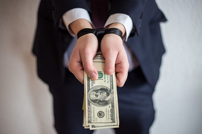 tạo "nhân viên ma" để trục lợi, hr manager đút túi riêng hàng tỷ đồng