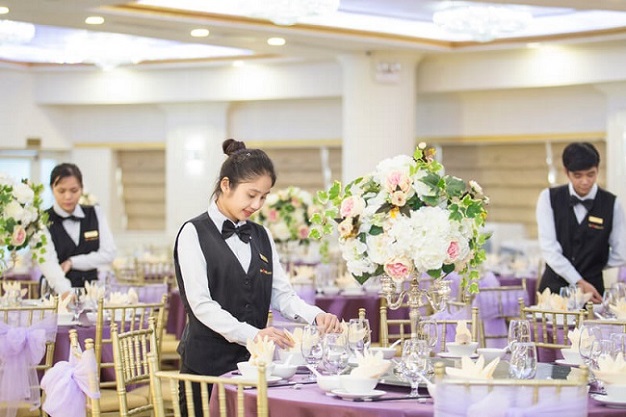 tiêu chuẩn dịch vụ cần đạt trong quy trình set-up trước khi phục vụ khách