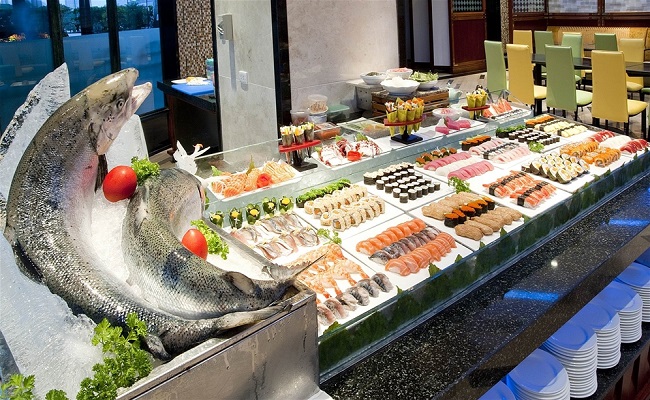 tiêu chuẩn lên thực đơn tiệc buffet đứng trong nhà hàng