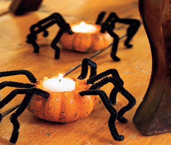 trang trí bàn ăn chủ đề halloween