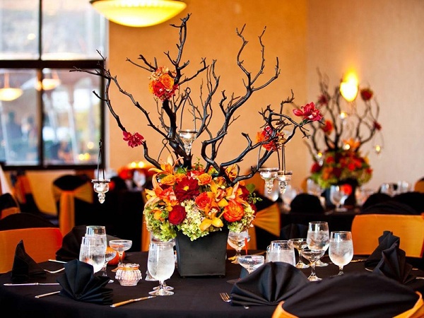 trang trí bàn ăn chủ đề halloween