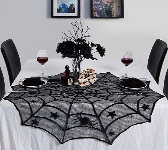 trang trí bàn ăn chủ đề halloween