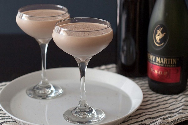 Những công thức pha chế Cocktail nhân viên Bartender cần biết – P.1