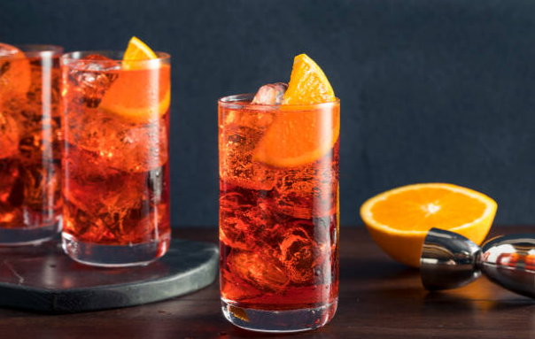 10 Công thức cocktail pha chế từ rượu nền Gin Bartender cần biết
