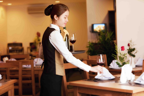 Nhân viên ngành E28bet casino nhà cái – nhà hàng ở Đà Nẵng nhận lương bao nhiêu