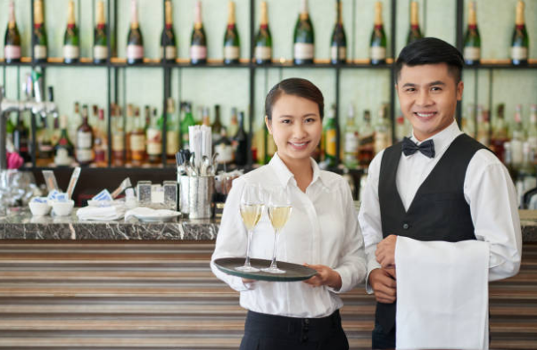 Giao tiếp trong nhà hàng