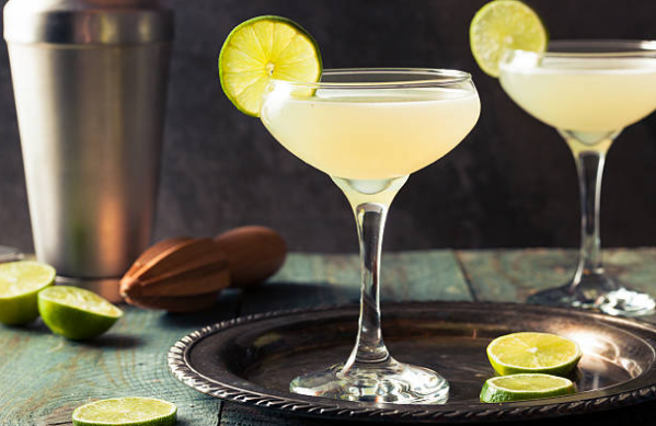 Top 10 loại cocktail bán chạy nhất thế giới 2018
