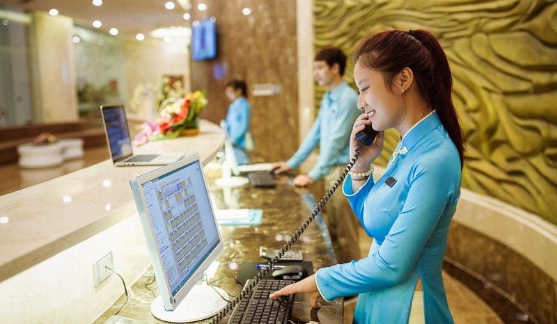 FOH là gì? Khám phá 13 vị trí cao cấp thuộc FOH trong nhà hàng - Trang Chủ Cổng Game Cá Cược Uy Tín E2 BET resort