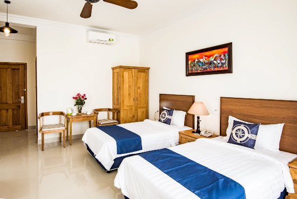 5 công dụng không ngờ của tấm khăn trải ngang giường không phải housekeeping nào cũng biết