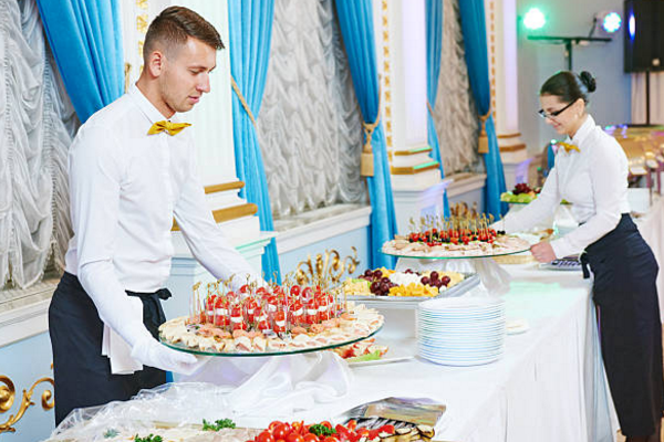chưa có kinh nghiệm có làm nhân viên phục vụ nhà hàng được không