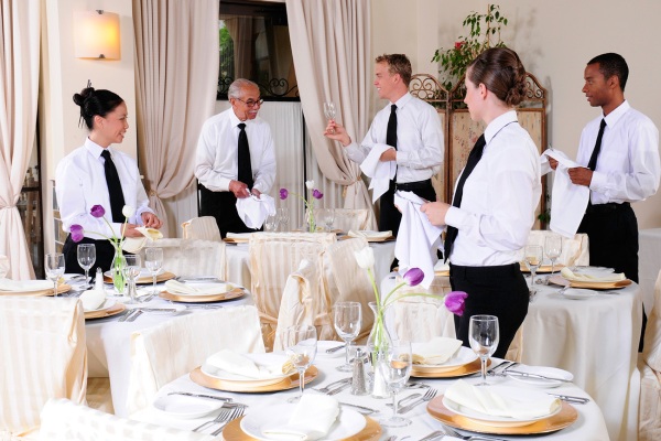 chưa có kinh nghiệm có làm nhân viên phục vụ nhà hàng được không