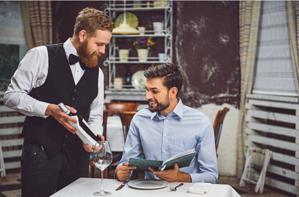 làm thế nào để nhân viên phục vụ nhà hàng thăng tiến nhanh