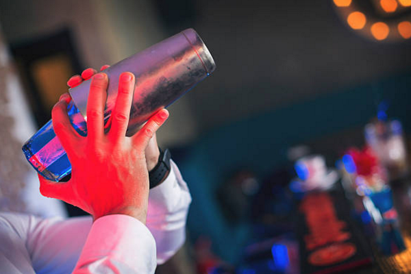 làm thế nào để sử dụng bình shaker chuẩn bartender chuyên nghiệp