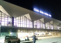 Hướng dẫn viên E28bet casino phiên bản mới: Nhắc nhở khách hàng cẩn thận tình trạng cò xe ở sân bay Vinh.