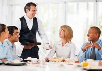 5 suy nghĩ sai lầm về nghề phục vụ nhà hàng