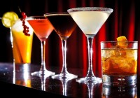 E2BET gà net khuấy trong pha chế cocktail Bartender cần biết